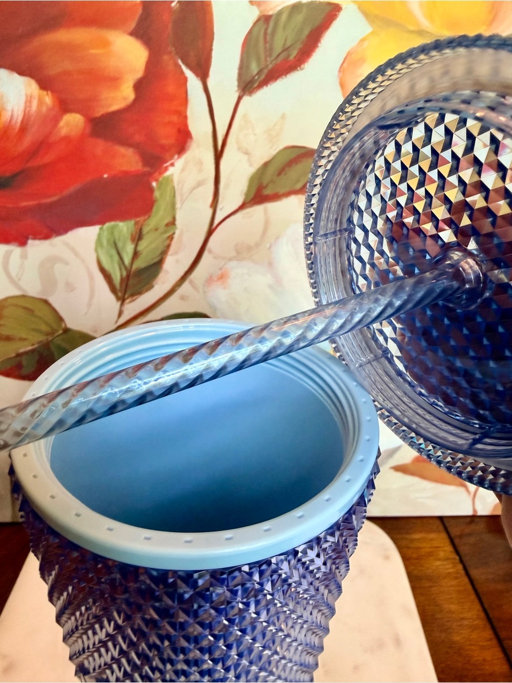 Starbucks Holiday 2023 Icicle Blue & Silver Tumbler w/an Ombre Gradient Design - Picture 10 of 12